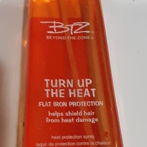 Turn Up The Heat Flat Iron Protection Spray - Orange